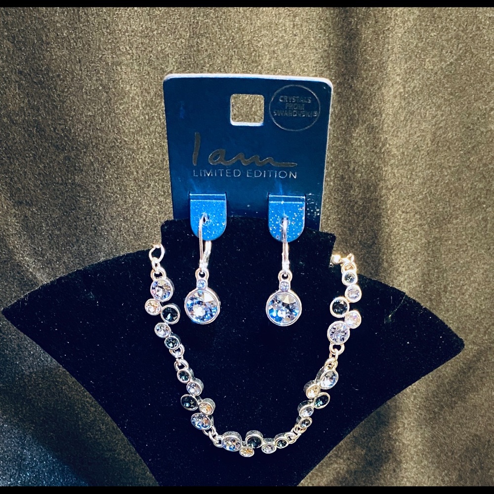 BNWT Limited Edition Swarvorski Jewelry Set - Picture 2 of 8